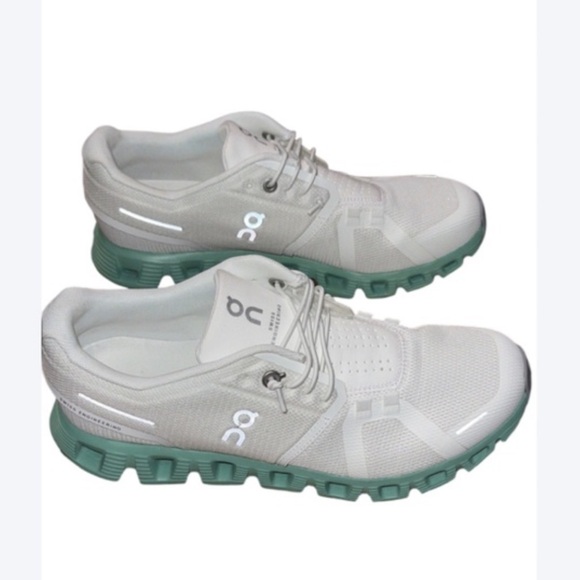 On Cloud Shoes - On Cloud Undyed white creek